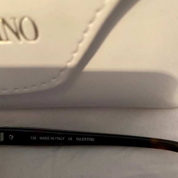 Valentino Rockstud Sunglasses - Picture 5 of 5